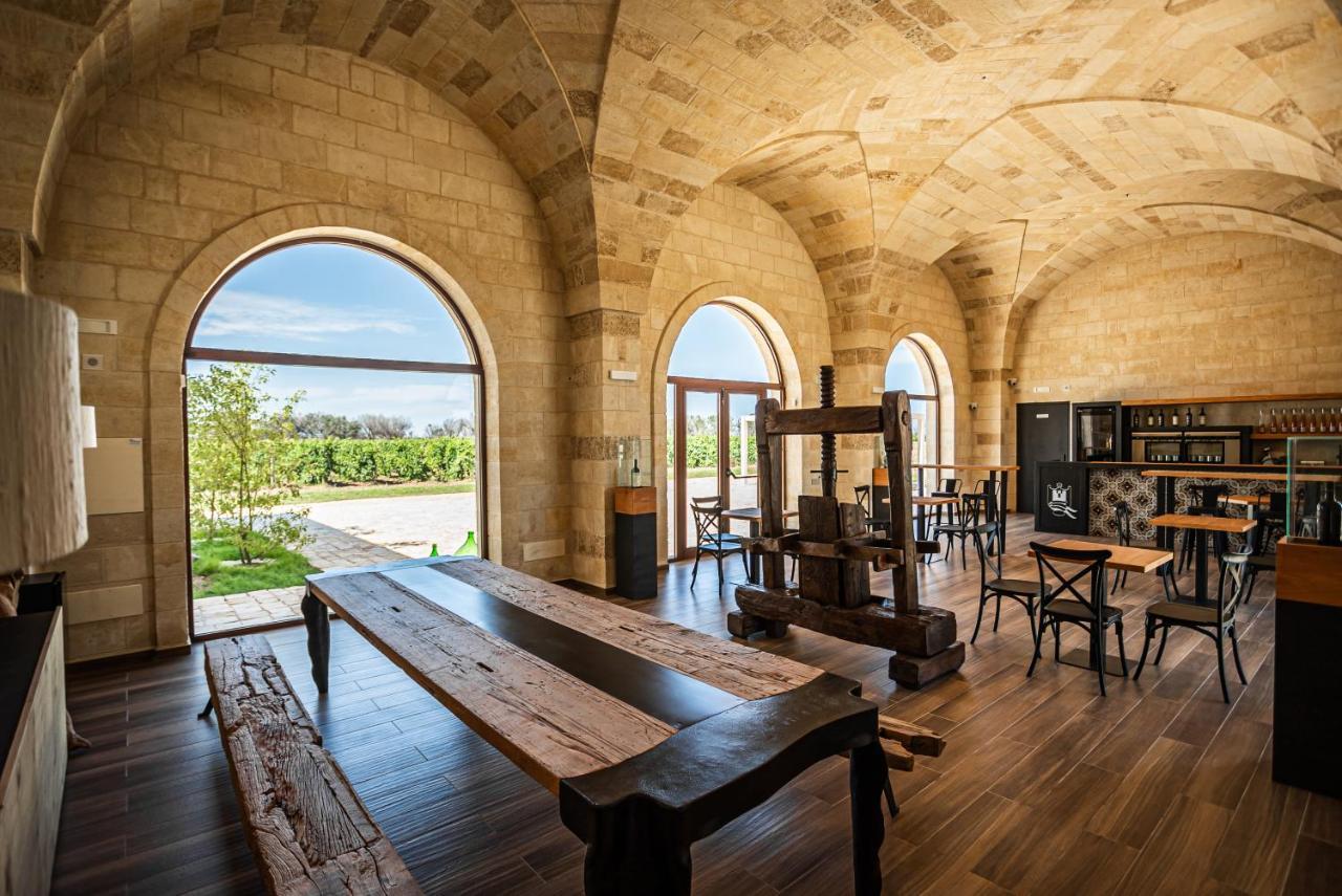Masseria Torleanzi Wine Relais San Pietro Vernotico Luaran gambar