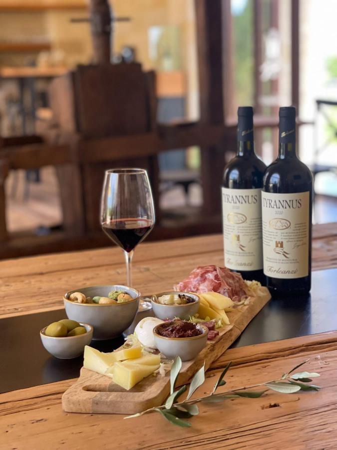 Masseria Torleanzi Wine Relais San Pietro Vernotico Luaran gambar
